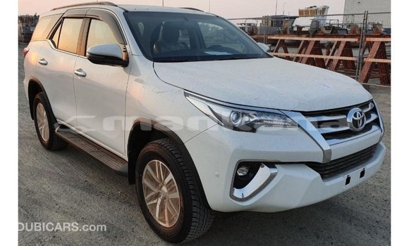 Buy Import Toyota Fortuner White Car in Import - Dubai in Abhasia Buy Import Toyota Fortuner White Car in Import - Dubai in Abhasia
