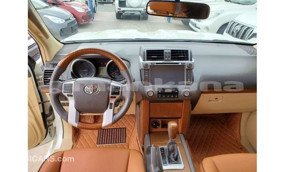Buy Import Toyota Prado White Car in Import - Dubai in Abhasia Buy Import Toyota Prado White Car in Import - Dubai in Abhasia