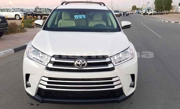 Buy Import Toyota Highlander White Car in Import - Dubai in Abhasia Buy Import Toyota Highlander White Car in Import - Dubai in Abhasia