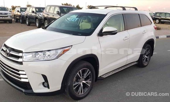 Buy Import Toyota Highlander White Car in Import - Dubai in Abhasia Buy Import Toyota Highlander White Car in Import - Dubai in Abhasia