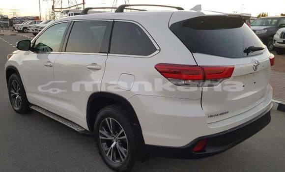 Buy Import Toyota Highlander White Car in Import - Dubai in Abhasia Buy Import Toyota Highlander White Car in Import - Dubai in Abhasia