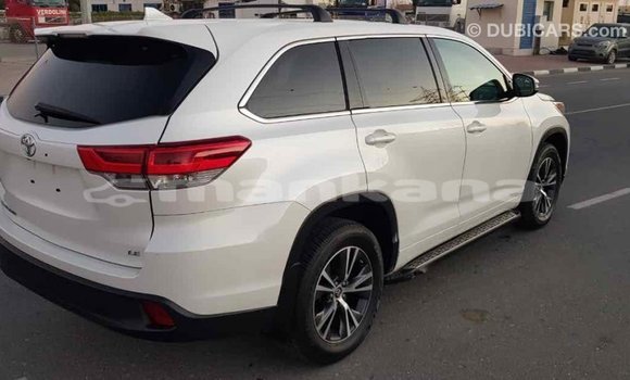 Buy Import Toyota Highlander White Car in Import - Dubai in Abhasia Buy Import Toyota Highlander White Car in Import - Dubai in Abhasia