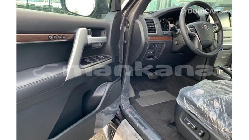 Big with watermark toyota land cruiser abhasia import dubai 3494