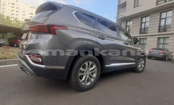 Buy Used Hyundai Santa Fe Silver Car in Tbilisi in Tbilisi Buy Used Hyundai Santa Fe Silver Car in Tbilisi in Tbilisi