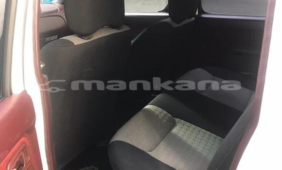 Buy Used Nissan Frontier White Car in Tbilisi in Tbilisi Buy Used Nissan Frontier White Car in Tbilisi in Tbilisi