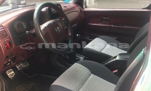 Buy Used Nissan Frontier White Car in Tbilisi in Tbilisi Buy Used Nissan Frontier White Car in Tbilisi in Tbilisi