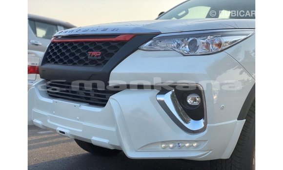 Buy Import Toyota Fortuner White Car in Import - Dubai in Abhasia Buy Import Toyota Fortuner White Car in Import - Dubai in Abhasia