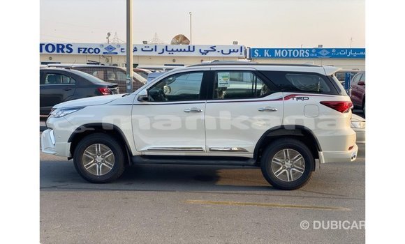 Buy Import Toyota Fortuner White Car in Import - Dubai in Abhasia Buy Import Toyota Fortuner White Car in Import - Dubai in Abhasia