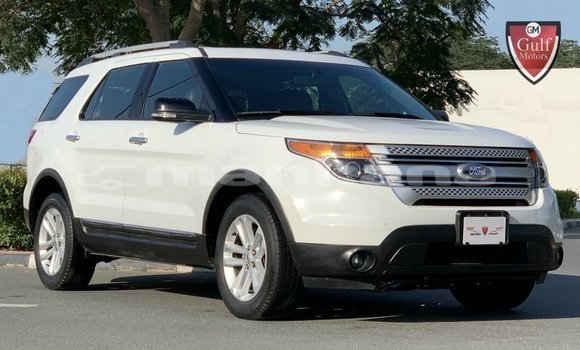 Buy Import Ford Explorer White Car in Import - Dubai in Abhasia