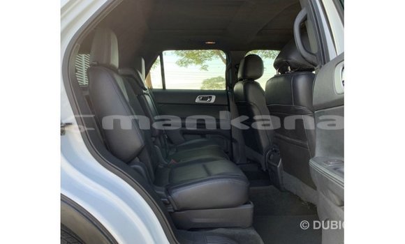 Buy Import Ford Explorer White Car in Import - Dubai in Abhasia Buy Import Ford Explorer White Car in Import - Dubai in Abhasia