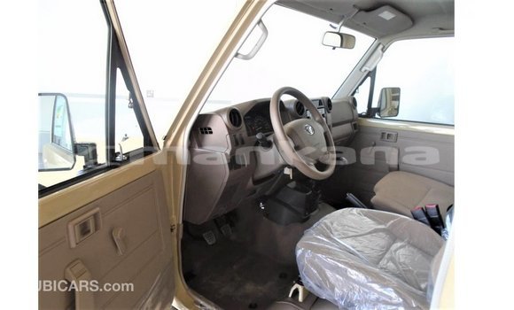 Buy Import Toyota Land Cruiser Beige Car in Import - Dubai in Abhasia Buy Import Toyota Land Cruiser Beige Car in Import - Dubai in Abhasia