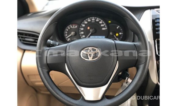 Buy Import Toyota DA White Truck in Import - Dubai in Abhasia Buy Import Toyota DA White Truck in Import - Dubai in Abhasia