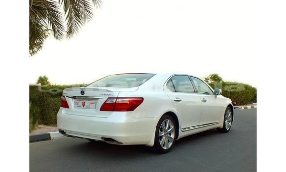 Buy Import Lexus LS White Car in Import - Dubai in Abhasia Buy Import Lexus LS White Car in Import - Dubai in Abhasia