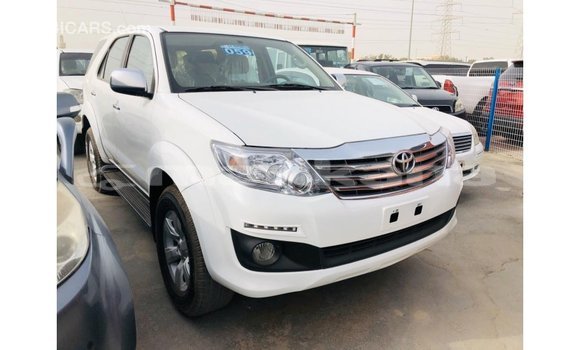 Buy Import Toyota Fortuner White Car in Import - Dubai in Abhasia Buy Import Toyota Fortuner White Car in Import - Dubai in Abhasia