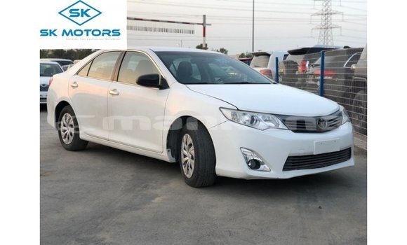 Buy Import Toyota Camry White Car in Import - Dubai in Abhasia
