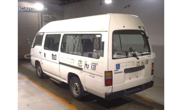 Buy Import Nissan Caravan White Car in Import - Dubai in Abhasia Buy Import Nissan Caravan White Car in Import - Dubai in Abhasia