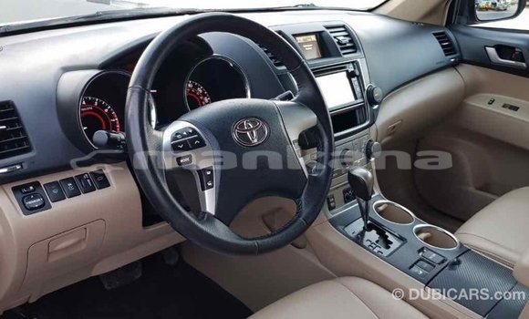 Buy Import Toyota Highlander Green Car in Import - Dubai in Abhasia Buy Import Toyota Highlander Green Car in Import - Dubai in Abhasia