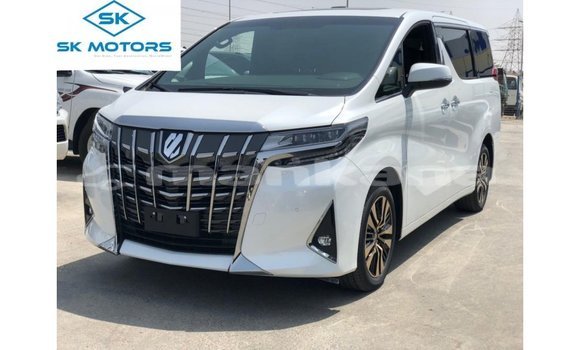 Buy Import Toyota Alphard White Car in Import - Dubai in Abhasia