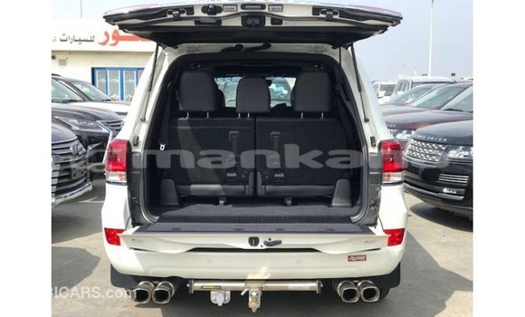Buy Import Toyota Land Cruiser White Car in Import - Dubai in Abhasia Buy Import Toyota Land Cruiser White Car in Import - Dubai in Abhasia