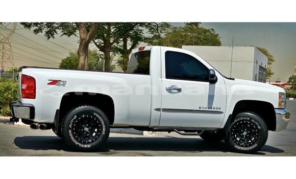 Buy Import Chevrolet Silverado White Car in Import - Dubai in Abhasia Buy Import Chevrolet Silverado White Car in Import - Dubai in Abhasia
