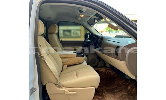 Buy Import Chevrolet Silverado White Car in Import - Dubai in Abhasia Buy Import Chevrolet Silverado White Car in Import - Dubai in Abhasia