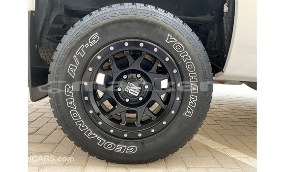 Buy Import Chevrolet Silverado White Car in Import - Dubai in Abhasia Buy Import Chevrolet Silverado White Car in Import - Dubai in Abhasia