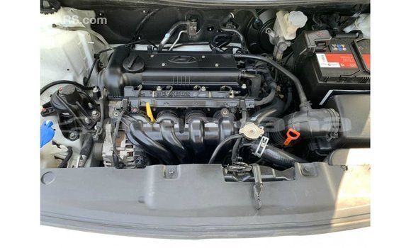 Buy Import Hyundai Accent White Car in Import - Dubai in Abhasia Buy Import Hyundai Accent White Car in Import - Dubai in Abhasia