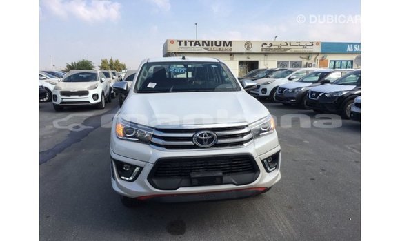 Buy Import Toyota Hilux White Car in Import - Dubai in Abhasia Buy Import Toyota Hilux White Car in Import - Dubai in Abhasia