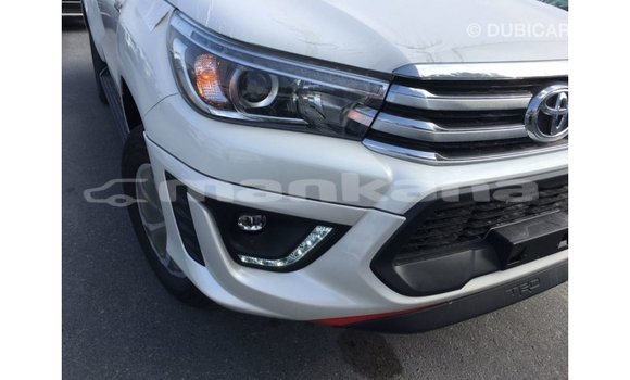 Buy Import Toyota Hilux White Car in Import - Dubai in Abhasia Buy Import Toyota Hilux White Car in Import - Dubai in Abhasia