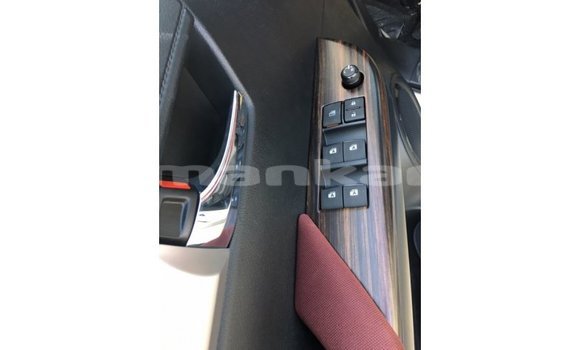 Buy Import Toyota Hilux White Car in Import - Dubai in Abhasia Buy Import Toyota Hilux White Car in Import - Dubai in Abhasia