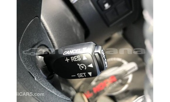 Buy Import Toyota Land Cruiser White Car in Import - Dubai in Abhasia Buy Import Toyota Land Cruiser White Car in Import - Dubai in Abhasia