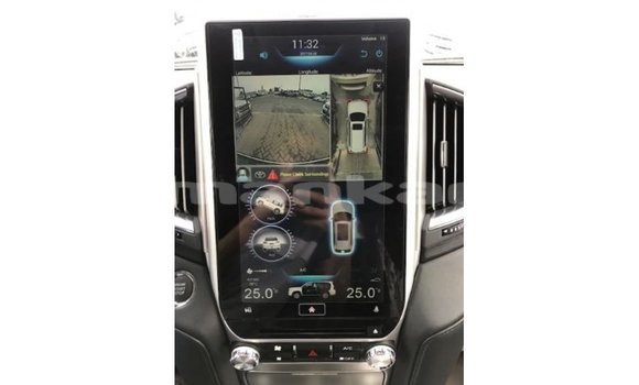 Buy Import Toyota Land Cruiser White Car in Import - Dubai in Abhasia Buy Import Toyota Land Cruiser White Car in Import - Dubai in Abhasia