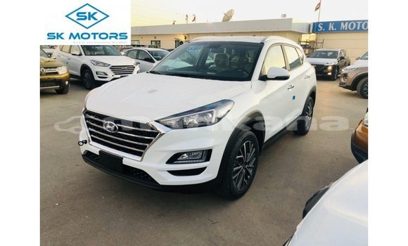 Buy Import Hyundai Tucson White Car in Import - Dubai in Abhasia