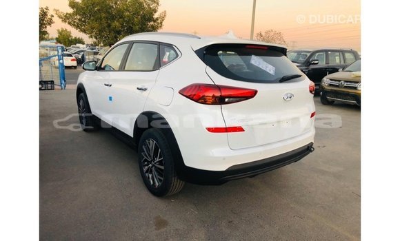 Buy Import Hyundai Tucson White Car in Import - Dubai in Abhasia Buy Import Hyundai Tucson White Car in Import - Dubai in Abhasia