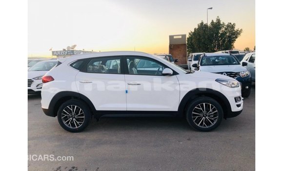 Buy Import Hyundai Tucson White Car in Import - Dubai in Abhasia Buy Import Hyundai Tucson White Car in Import - Dubai in Abhasia