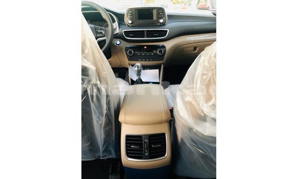 Buy Import Hyundai Tucson White Car in Import - Dubai in Abhasia Buy Import Hyundai Tucson White Car in Import - Dubai in Abhasia