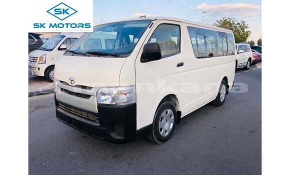 Buy Import Toyota Hiace White Car in Import - Dubai in Abhasia