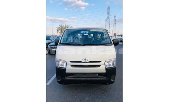 Buy Import Toyota Hiace White Car in Import - Dubai in Abhasia Buy Import Toyota Hiace White Car in Import - Dubai in Abhasia