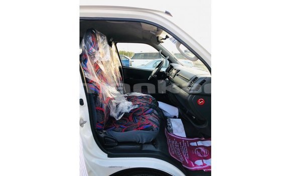 Buy Import Toyota Hiace White Car in Import - Dubai in Abhasia Buy Import Toyota Hiace White Car in Import - Dubai in Abhasia