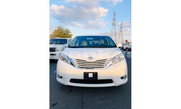 Buy Import Toyota Sienna White Car in Import - Dubai in Abhasia Buy Import Toyota Sienna White Car in Import - Dubai in Abhasia
