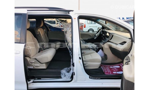 Buy Import Toyota Sienna White Car in Import - Dubai in Abhasia Buy Import Toyota Sienna White Car in Import - Dubai in Abhasia