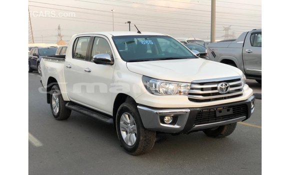 Buy Import Toyota Hilux White Car in Import - Dubai in Abhasia Buy Import Toyota Hilux White Car in Import - Dubai in Abhasia