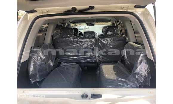 Buy Import Toyota Land Cruiser White Car in Import - Dubai in Abhasia Buy Import Toyota Land Cruiser White Car in Import - Dubai in Abhasia