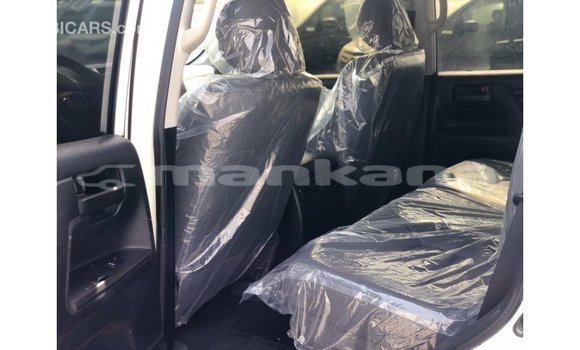 Buy Import Toyota Land Cruiser White Car in Import - Dubai in Abhasia Buy Import Toyota Land Cruiser White Car in Import - Dubai in Abhasia