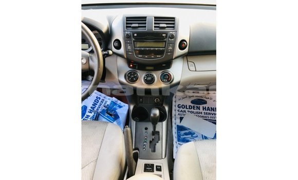 Buy Import Toyota HiAce Red Truck in Import - Dubai in Abhasia Buy Import Toyota HiAce Red Truck in Import - Dubai in Abhasia