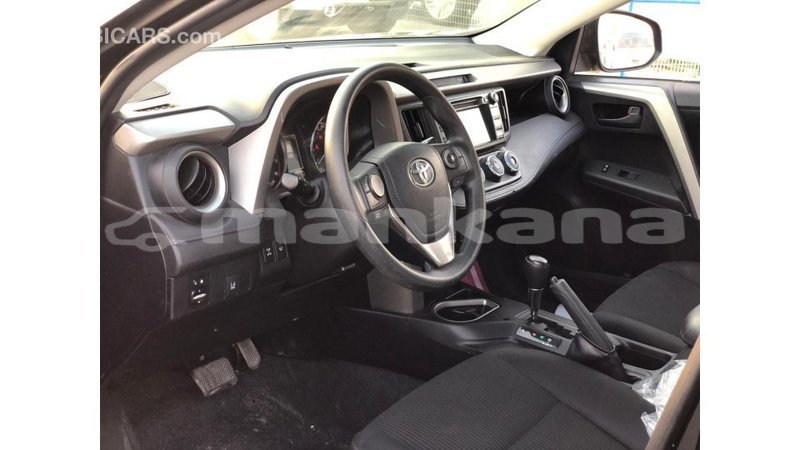 Big with watermark toyota hiace abhasia import dubai 3702