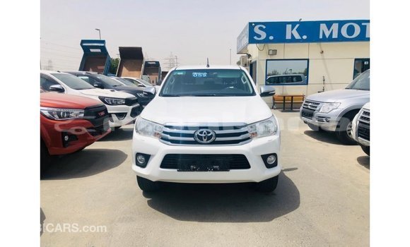 Buy Import Toyota Hilux White Car in Import - Dubai in Abhasia Buy Import Toyota Hilux White Car in Import - Dubai in Abhasia