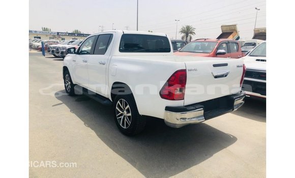 Buy Import Toyota Hilux White Car in Import - Dubai in Abhasia Buy Import Toyota Hilux White Car in Import - Dubai in Abhasia