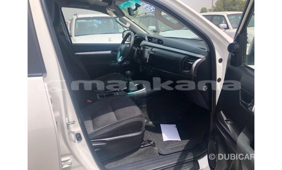 Buy Import Toyota Hilux White Car in Import - Dubai in Abhasia Buy Import Toyota Hilux White Car in Import - Dubai in Abhasia