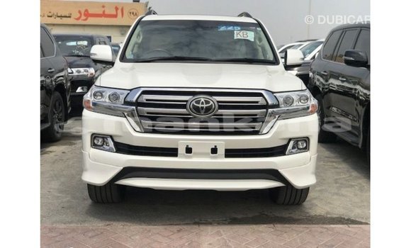 Buy Import Toyota Land Cruiser White Car in Import - Dubai in Abhasia Buy Import Toyota Land Cruiser White Car in Import - Dubai in Abhasia